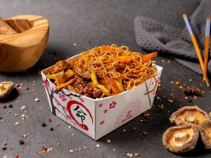 Porc (cotlet) aromat cu legume (Bo Kho)